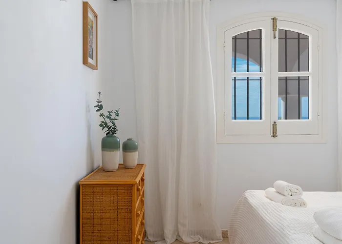 San Juan Capistrano, 2 Bedrooms * Nerja